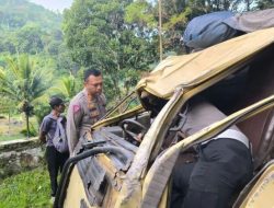 Truk Peziarah Kecelakaan di Bandung Barat, 5 Tewas dan Luka-luka