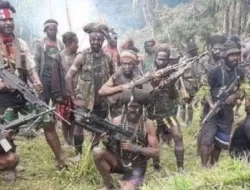 Serang Asrama TNI, KKB Papua Tembak 2 Prajurit dan 1 Warga