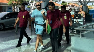 Rudenim Denpasar mendeportasi bule Rusia berinisial DL (36) ke negaranya melalui Bandara Internasional I Gusti Ngurah Rai Bali pada Senin (5/2/2024)