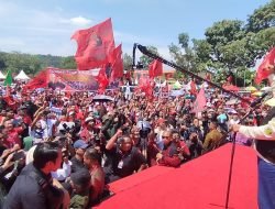 Kampanye di Batam, Mahfud MD: Bansos Dilipatgandakan!
