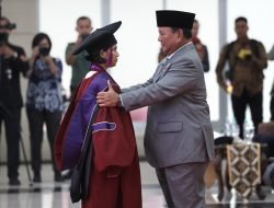 Menhan Prabowo Bangga Unhan RI Cetak Sejarah Luluskan 75 Sarjana Kedokteran Militer