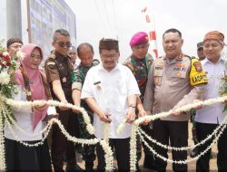 Resmikan Rekonstruksi Jalan Kabupaten, Pj Bupati Pasuruan Tekankan Pentingnya Pembangunan Berdampak