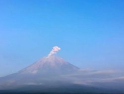Lontarkan Abu Setinggi 1.000 Meter, Gunung Semeru Meletus