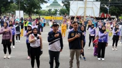 KPU Kabupaten Kaur menggelar "Senam Jingle Pemilu" di halaman Gedung Sentra Kuliner Bintuhan pada Minggu (4/2/2024) lalu.