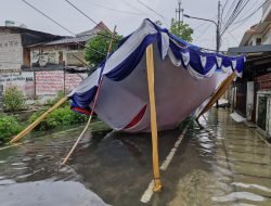 Ambruk! Sejumlah TPS di Jakpus Akibat Banjir