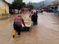 Korban Banjir di Padang Butuh Bantuan Makanan dan Minuman