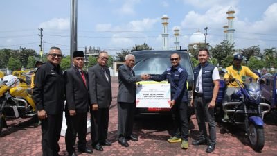 Inalum Serahkan Bentor-Mobil Pengangkut Sampah Kepada Pemkab Asahan