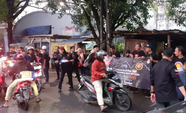 Berbagi Takjil dan Bukber, Baladewa Indonesia Raya Official Tetap 'Menyala' di Bulan Ramadhan 