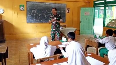 Masuk Sekolah