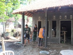 Satgas TMMD ke-119 Kodim Pasuruan Renovasi Rumah Ibu Satuha