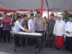 Kasdim 0819 Pasuruan Temani Pelepasan Jamaah Calon Haji