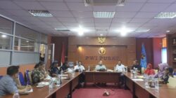 LKBPH PWI Pusat menggelar rapat pembahasan Pelatihan Ahli Pers di ruang rapat PWI Pusat, Kebon Sirih, Jakarta Pusat, Jumat (31/5/2024). Foto:LKBPH PWI Pusat 