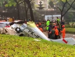 Tiga Tewas Saat Pesawat Latih Ringan Jatuh di BSD Tangsel