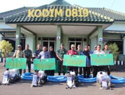 Dandim Pasuruan Serahkan Bantuan Pompa Air Kepada Gapoktan