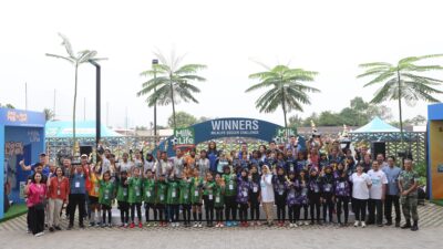 SDN Buaran 01 Tangsel-SDN Kunciran 4 B Tangerang Juarai “MilkLife Soccer Challenge” Series 1 2024