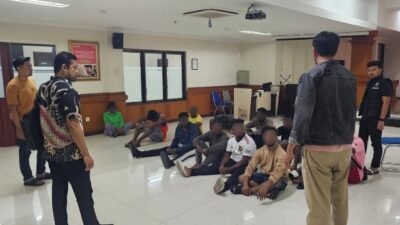 Imigrasi Ngurah Rai Amankan Puluhan WNA