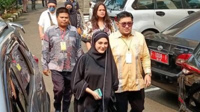 Yasmine Ow Mantap Berhijab Usai Gugat Cerai Aditya Zoni
