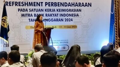 Kakanwil Kemenkumham Bali, Pramella Yunidar Pasaribu saat menyampaikan sambutan kegitan  Refreshment Perbendaharaan Tahun Anggaran (TA) 2024 yang diselenggarakan oleh Direktorat Jenderal Imigrasi di Denpasar, Selasa (11/6/2024). (Foto:Kemenkumham Bali)