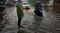Waspada Banjir, Prakiraan BMKG: Kamis Ini 18 Provinsi Diguyur Hujan Lebat