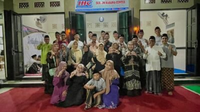 “Haul” KH Muchtarom ke-30 dan Hj Ruminah Hasanah ke-5 di Kalikondang Khidmat