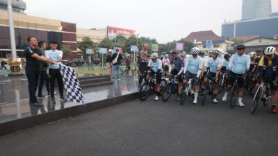 Kompetisi sepeda Tour de Panderman memperebutkan Piala Kapolda Jawa Timur 2024