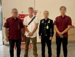 Salahgunakan Izin Kunjungan, Dua WNA Dideportasi Imigrasi Singaraja