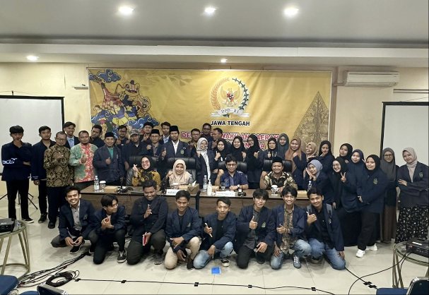 Mahasiswa STAI Walisembilan Semarang mengunjungi Kantor DPD RI Jateng, Kamis (13/6/2024). (Foto:DPD RI)