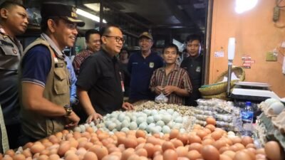 Pj Wali Kota Bekasi Pastikan Harga Pangan Pokok Stabil dan Aman