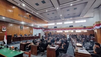 DPRD Setujui Dua Raperda yang Diajukan Pemkab Kaur
