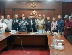 Ketua Dewan Penasihat PWI Pusat Diberhentikan, Anton Charliyan Gantikan Ilham Bintang