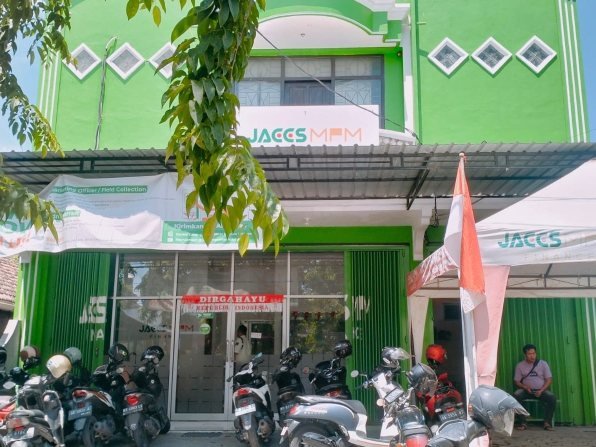 Dinilai Sepihak Tarik Kendaraan, Kantor JACCS MPM Madiun Digeruduk Massa