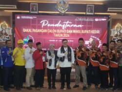 Dhito-Dewi Resmi Daftar Pencalonan Bupati dan Wakil Bupati Kediri