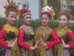 Keren! Siswi SMPN 255 Jakarta Meriahkan HUT ke-9 Media Sudut Pandang di Ancol