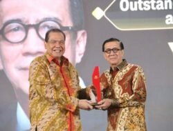Yasonna Terima Penghargaan, Pramella: Kami Sangat Bangga