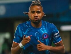 Jamu Borrow, Chelsea Pesta Gol di Stamford Bridge