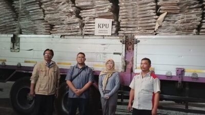 Logistik Pilkada Serentak Telah Mendarat di KPU Kota Kediri