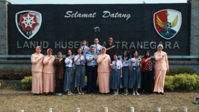 Ukir Prestasi, Siswa Angkasa Terima Apresiasi dari Danlanud Husein Sastranegara