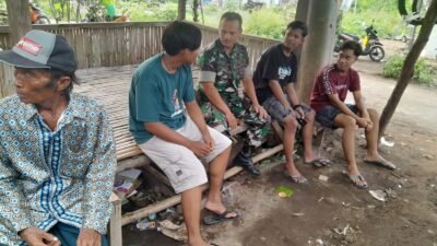 Babinsa Nguling Gelar Komsos Ajak Remaja Desa Berkegiatan Positif