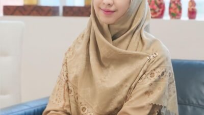 Oki Setiana Dewi Cuek Soal Isu Nikah Siri Ria Ricis dan Atta