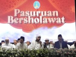 Antusiasme Masyarakat Hadiri Pasuruan Bersholawat Bersama Habib Syech