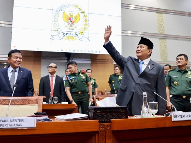 Prabowo Pamit dan Mohon Maaf Saat Raker Terakhir Bersama Komisi I DPR RI 