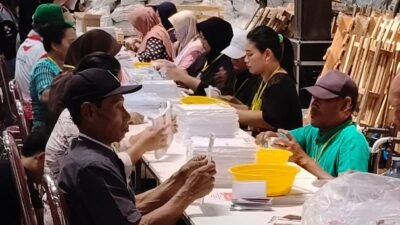 KPU Kota Kediri Libatkan Kelompok Difabel untuk Sorlipat Surat Suara