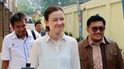 Kimberly Ryder Kecewa Edward Akbar Mangkir di Sidang Cerai