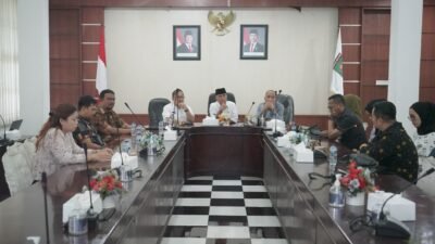Pjs Bupati Asahan Gelar Rapat dengan Komisi Informasi Sumut