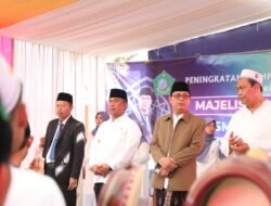 Pjs Bupati Sidoarjo Hadiri Peringatan Maulid Nabi di SMPN 2