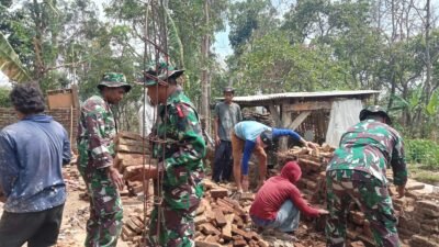 Satgas TMMD ke-122 Kodim Kediri Renovasi RTLH