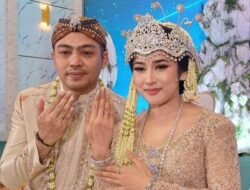 Ade Govinda Umumkan Sang Istri Sedang Hamil