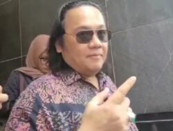 Respon Farhat Abbas Dilaporkan Balik Denny Sumargo ke Polisi