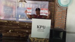 Nyoblos di Desa Gurah Kabupaten Kediri, Komisioner KPU Jatim Eka Wisnu Wardhana Apresiasi Warga