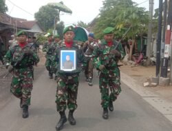 Kodim0819/Pasuruan Gelar Pemakaman Militer di TPU Krajan